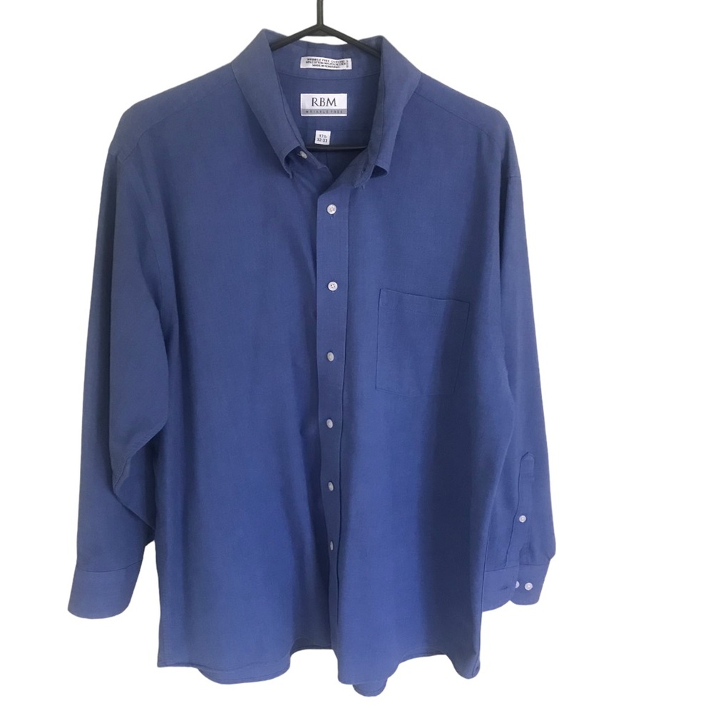 RBM Oxford Dress Shirt. Excellent Condition. Broad weave fabric in blue. Size 17